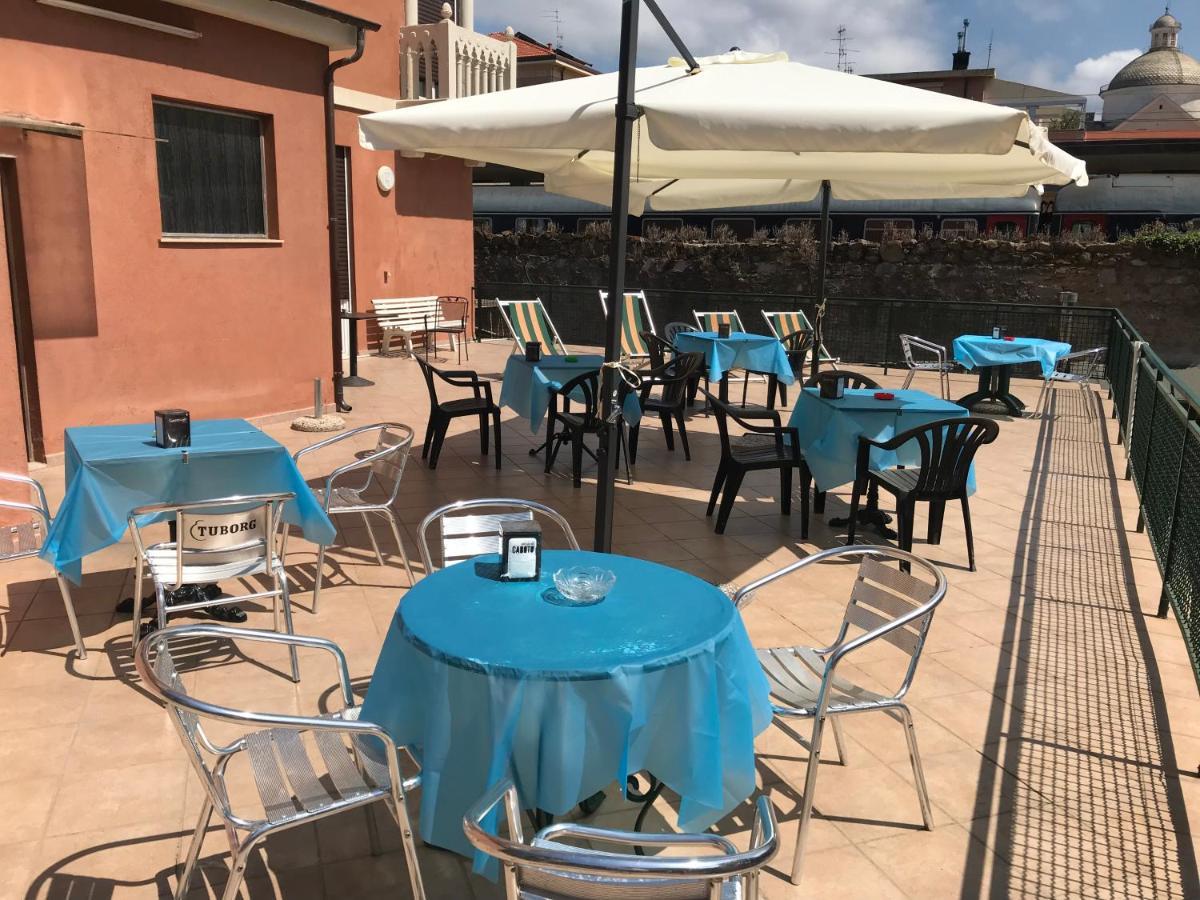 Hotel Doria Chiavari Exterior photo